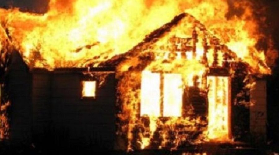 i_maison-en-feu_